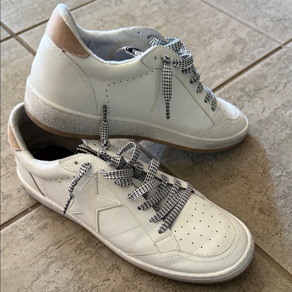 ShuShop Paz White and San Suede Star Sneakers